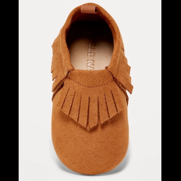 OLD NAVY unisex faux suede caramel baby moccasin booties SIZE 18-24M NWT - Picture 2 of 6